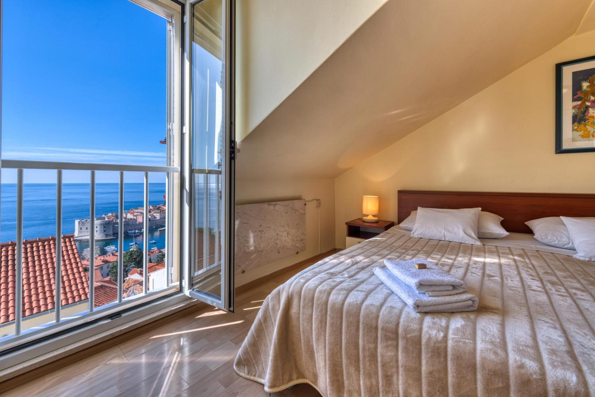 Portolan's Amazing Old Town & Sea View Apartamento *